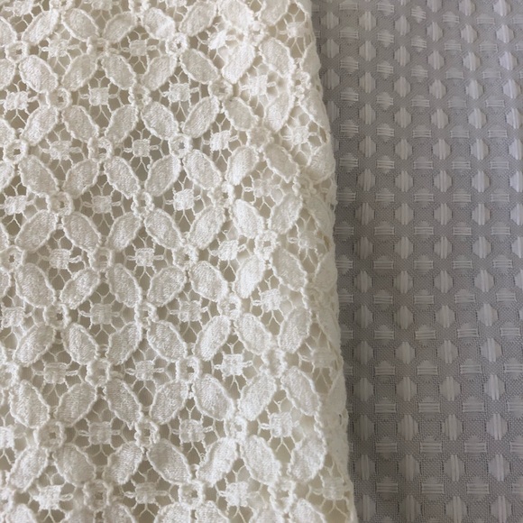 Embellished white lace dress - Picture 2 of 4